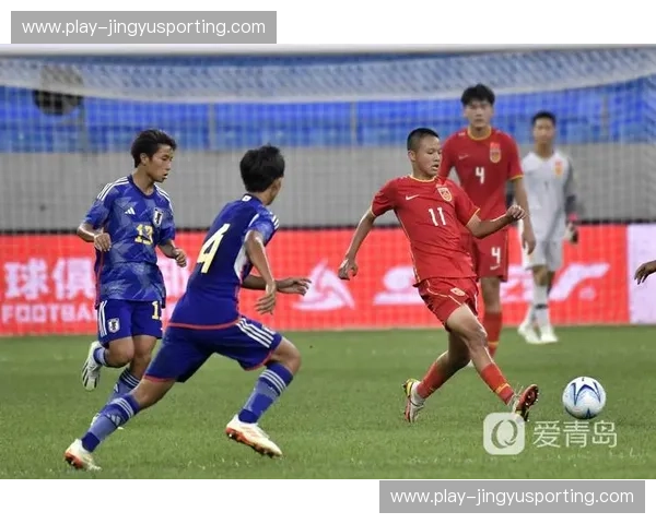 巅峰对决:当恒大遇上罗纳尔迪尼奥,那场击碎次元壁的足球狂欢 巅峰对决:当恒大遇上罗纳尔迪尼奥,那场击碎次元壁的足球狂欢